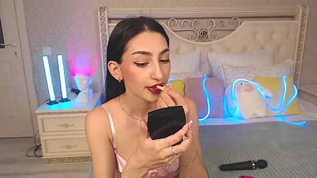 Lina Robbins online show from 03.19.26