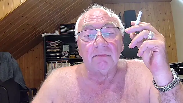 Snapshot of biggandybig chatting on 05.04.26 biggandybig online show from 05.04.26