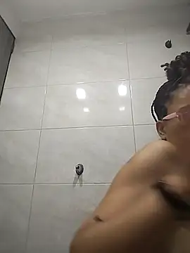 Snapshot of Yaumiko chatting on 01.06.26 Yaumiko online show from 01.06.26