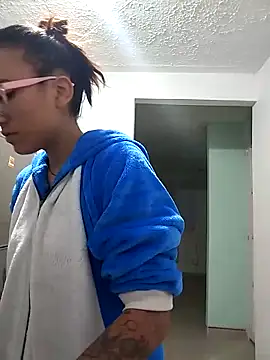 Snapshot of Yaumiko chatting on 03.19.26 Yaumiko online show from 03.19.26