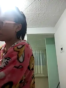 Snapshot of Yaumiko chatting on 03.20.26 Yaumiko online show from 03.20.26