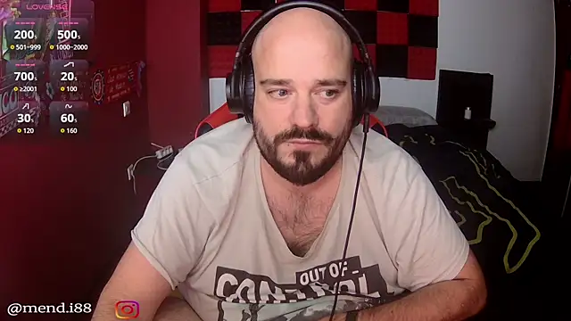 menditeta1 online show from 11.22.25