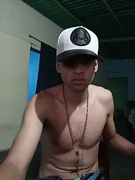 Snapshot of Denilgarri chatting on 06.19.26 Denilgarri online show from 06.19.26