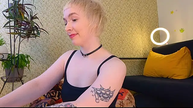 EmmyAmbros online show from 02.16.25