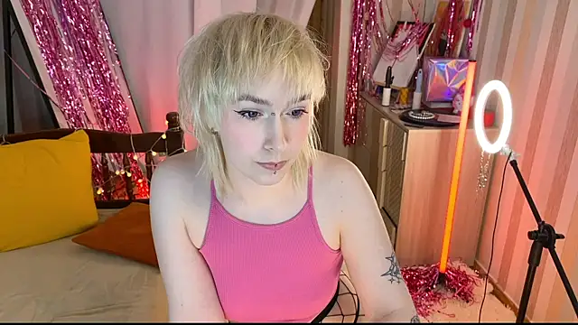 EmmyAmbros online show from 02.07.26