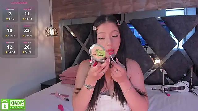 Venus velez  online show from 04.25.26