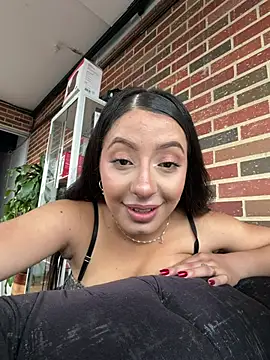 Snapshot of Venus_velez_ chatting on 07.27.26 Venus velez online show from 07.27.26