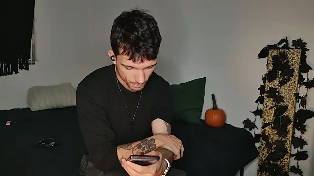 JackDesFeux online show from 10.14.25