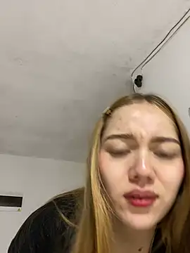 Snapshot of melody-dy chatting on 01.17.25 melody-dy online show from 01.17.25