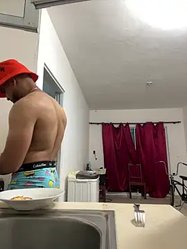 Snapshot of luismanuel_1998 chatting on 03.03.26 luismanuel 1998 online show from 03.03.26