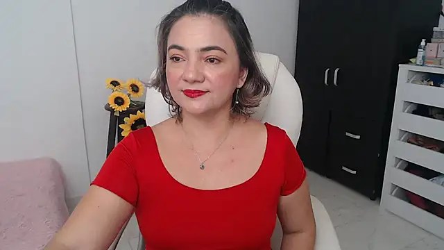 Snapshot of ana_milf chatting on 12.10.24 ana milf online show from 12.10.24
