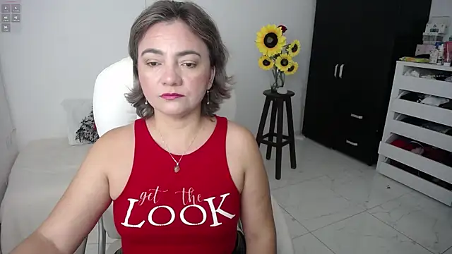 Snapshot of ana_milf chatting on 03.09.25 ana milf online show from 03.09.25