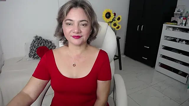 Snapshot of ana_milf chatting on 03.11.25 ana milf online show from 03.11.25