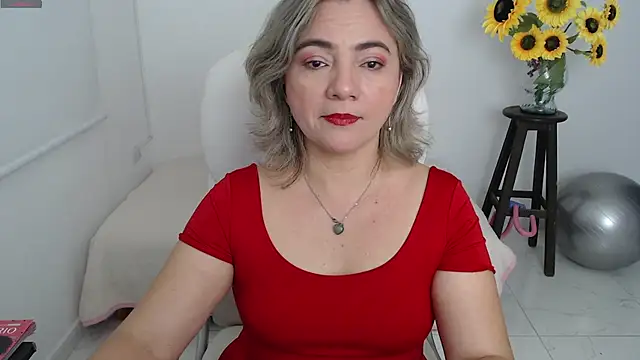 Snapshot of ana_milf chatting on 09.09.25 ana milf online show from 09.09.25