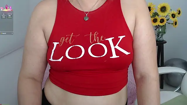 Snapshot of ana_milf chatting on 09.16.25 ana milf online show from 09.16.25