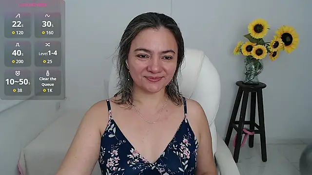 Snapshot of ana_milf chatting on 10.17.25 ana milf online show from 10.17.25