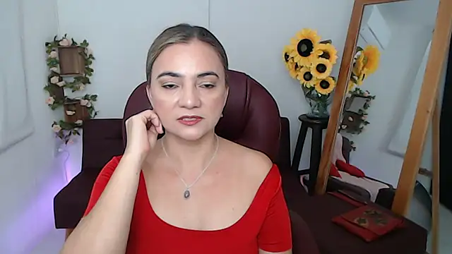 Snapshot of ana_milf chatting on 06.03.26 ana milf online show from 06.03.26