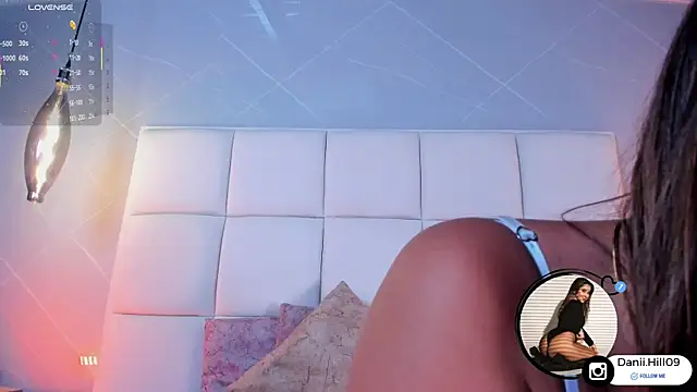 Snapshot of danii_hill_ chatting on 11.05.25 danii hill online show from 11.05.25