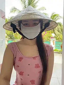 BabyThree  online show from 02.25.25