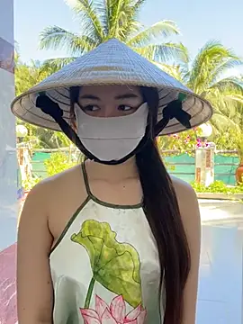 BabyThree  online show from 02.27.25