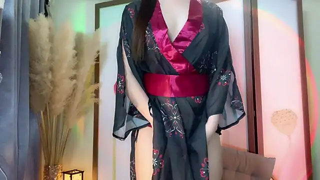 BabyThree  online show from 07.31.26