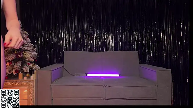 Snapshot of Super_Suka chatting on 01.10.25 Super Suka online show from 01.10.25