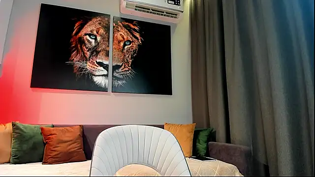 Snapshot of Super_Suka chatting on 11.19.25 Super Suka online show from 11.19.25