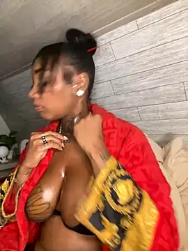 CUMQUEEN-XXX69 online show from 09.24.25