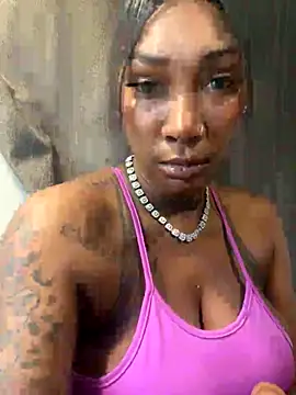 CUMQUEEN-XXX69 online show from 09.24.25