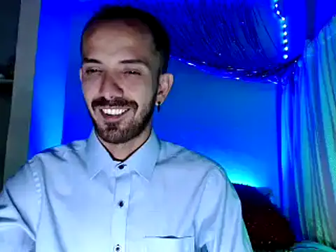 Snapshot of Tomas_Tylor chatting on 12.11.24 Tomas Tylor online show from 12.11.24