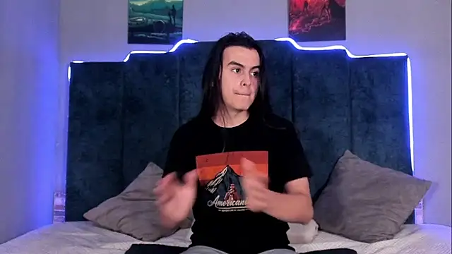 Snapshot of sky_link_ chatting on 10.07.25 sky link  online show from 10.07.25