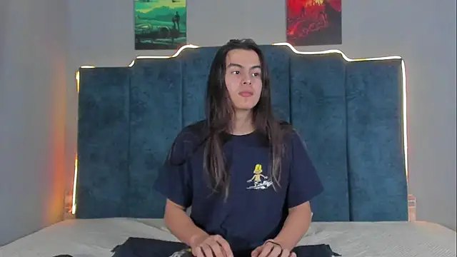 Snapshot of sky_link_ chatting on 10.11.25 sky link  online show from 10.11.25