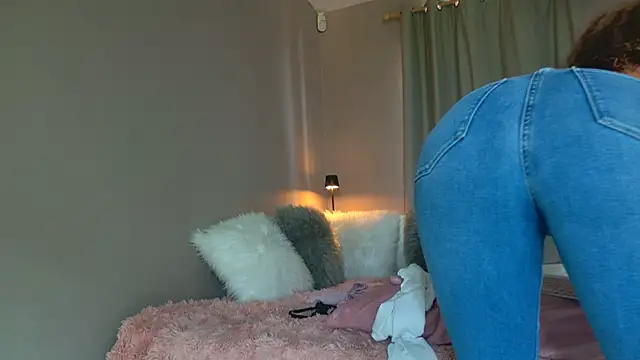 KatBigBum online show from 07.13.26