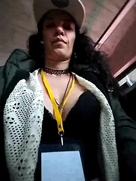 rebekka simpson online show from 03.02.25