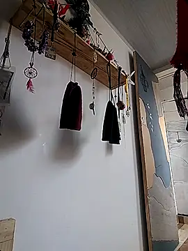 rebekka simpson online show from 03.13.25