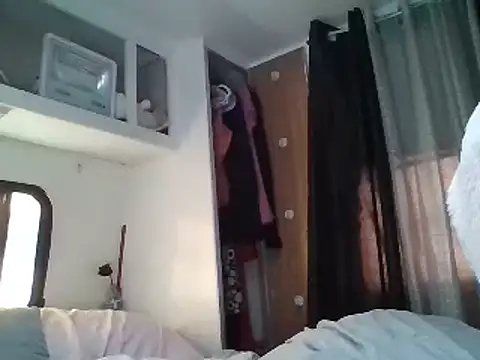 allissonw13 online show from 02.21.25