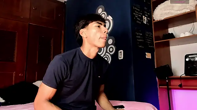 Snapshot of Teo_skinny chatting on 03.16.26 Teo skinny online show from 03.16.26