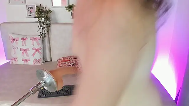 Malka Burning online show from 03.14.25