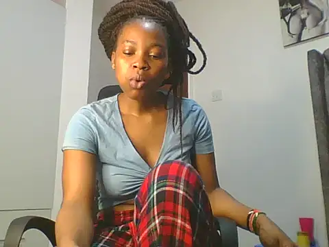 Snapshot of _Becky002 chatting on 05.21.26 Becky002 online show from 05.21.26