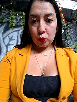 Snapshot of Bella_keny chatting on 06.08.26 Bella keny online show from 06.08.26