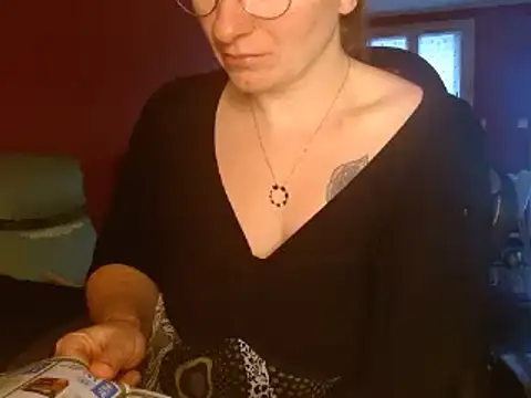 cruellaculdenfer67 online show from 12.17.24