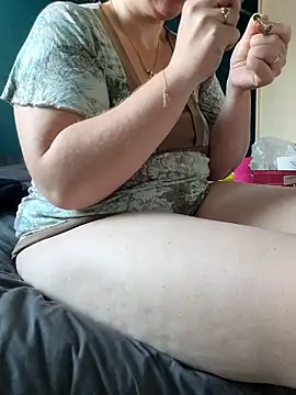 cruellaculdenfer67 online show from 10.28.25