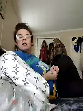 Snapshot of velvetta_ chatting on 12.03.24 velvetta online show from 12.03.24