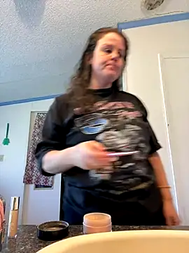 Snapshot of velvetta_ chatting on 12.07.24 velvetta online show from 12.07.24