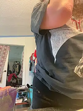 Snapshot of velvetta_ chatting on 12.11.24 velvetta online show from 12.11.24