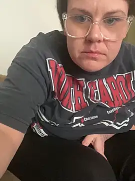 Snapshot of velvetta_ chatting on 01.08.25 velvetta online show from 01.08.25