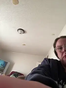 Snapshot of velvetta_ chatting on 01.09.25 velvetta online show from 01.09.25