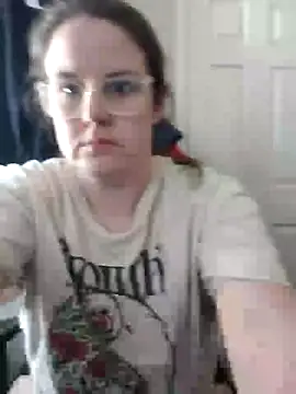 Snapshot of velvetta_ chatting on 02.09.25 velvetta online show from 02.09.25