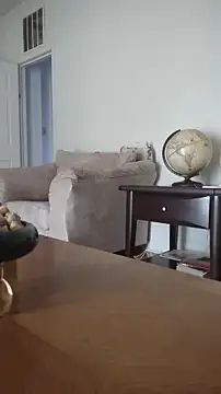 Snapshot of velvetta_ chatting on 03.09.25 velvetta online show from 03.09.25