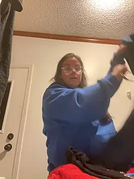 Snapshot of velvetta_ chatting on 03.23.25 velvetta online show from 03.23.25